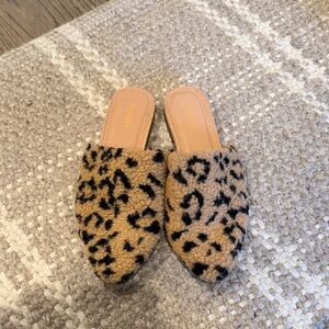 Old Navy Sherpa Slides